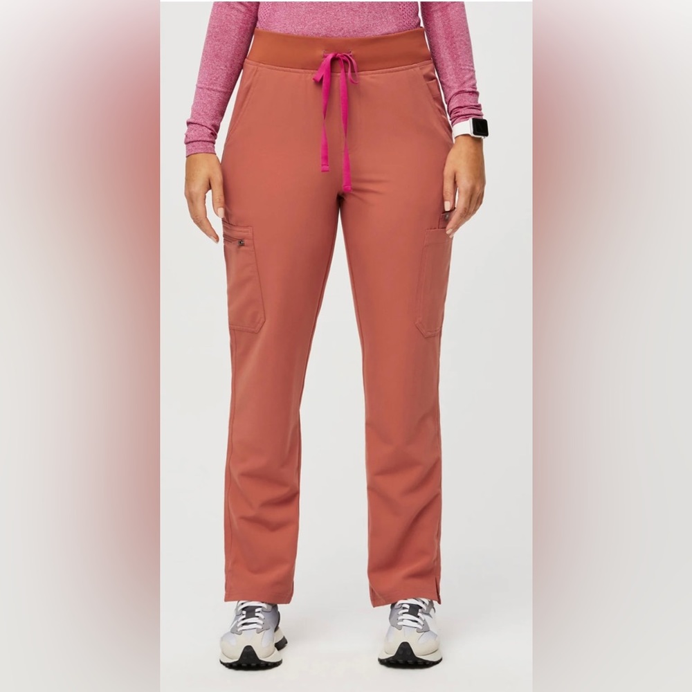 Figs Yola High-waisted 2.0 Skinny Scrub Pants in Terracotta